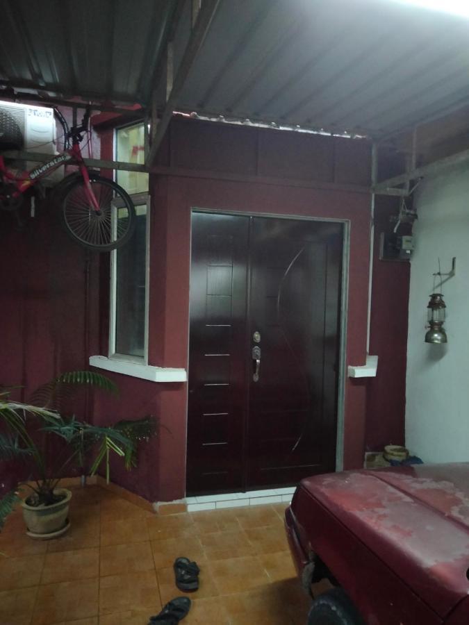 Singgahan Keluarga Jitu 지트라 외부 사진